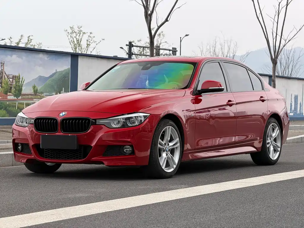 BMW 3 Series 2018 — фото 1