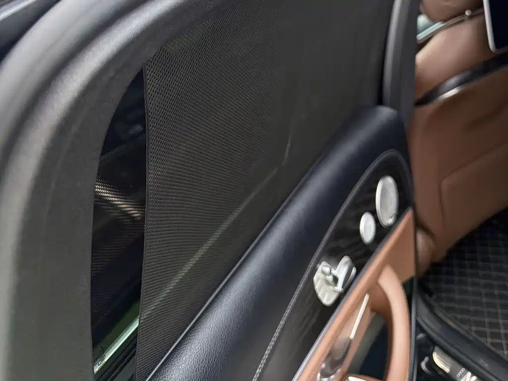 Mercedes-Benz E-Class 2019 — фото 15