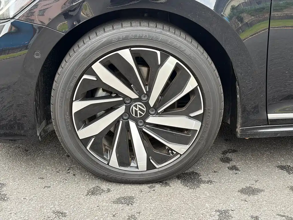 Volkswagen Passat 2022 — фото 18
