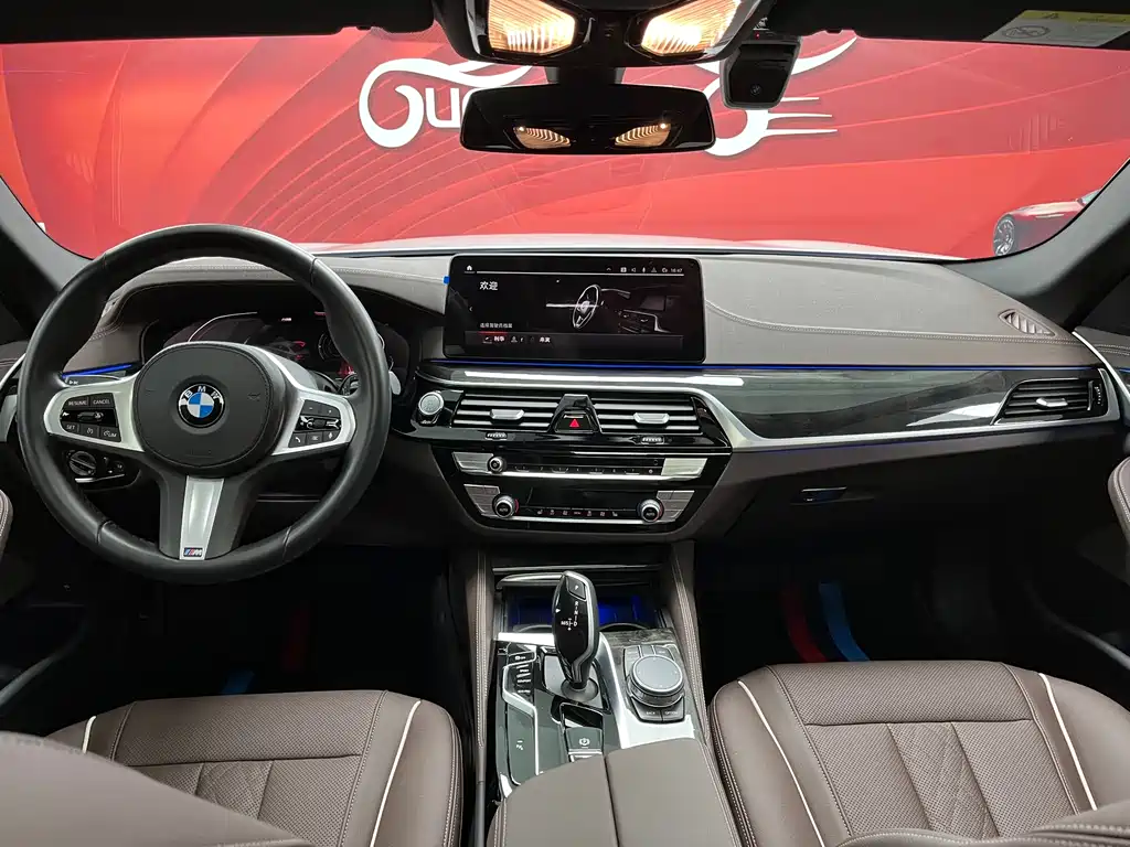 BMW 5 Series 2022 — фото 16