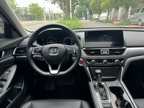 Honda Accord 2023