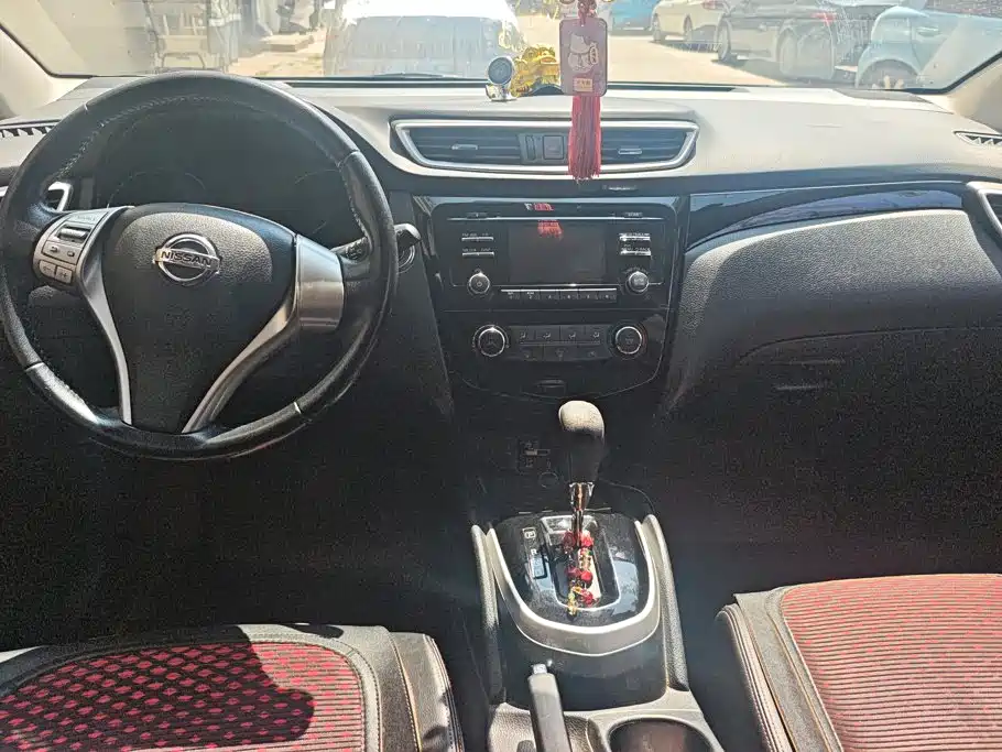 Nissan Qashqai 2015 — фото 12