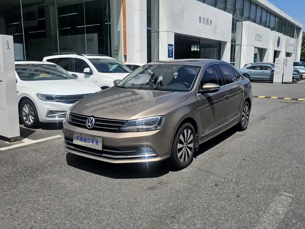 Volkswagen Sagitar 2017