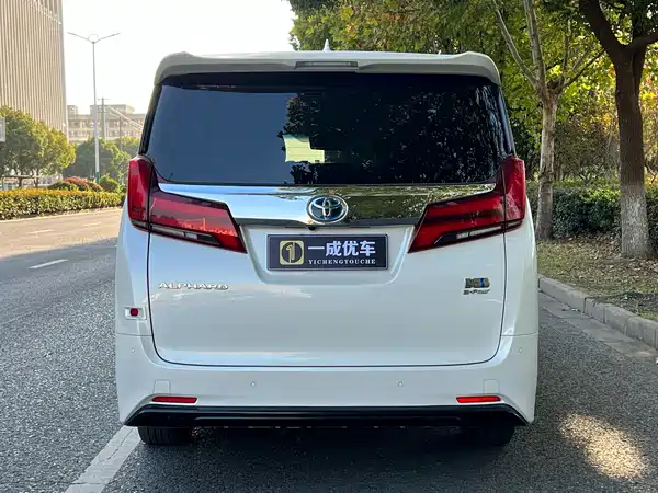 Toyota Alphard 2021