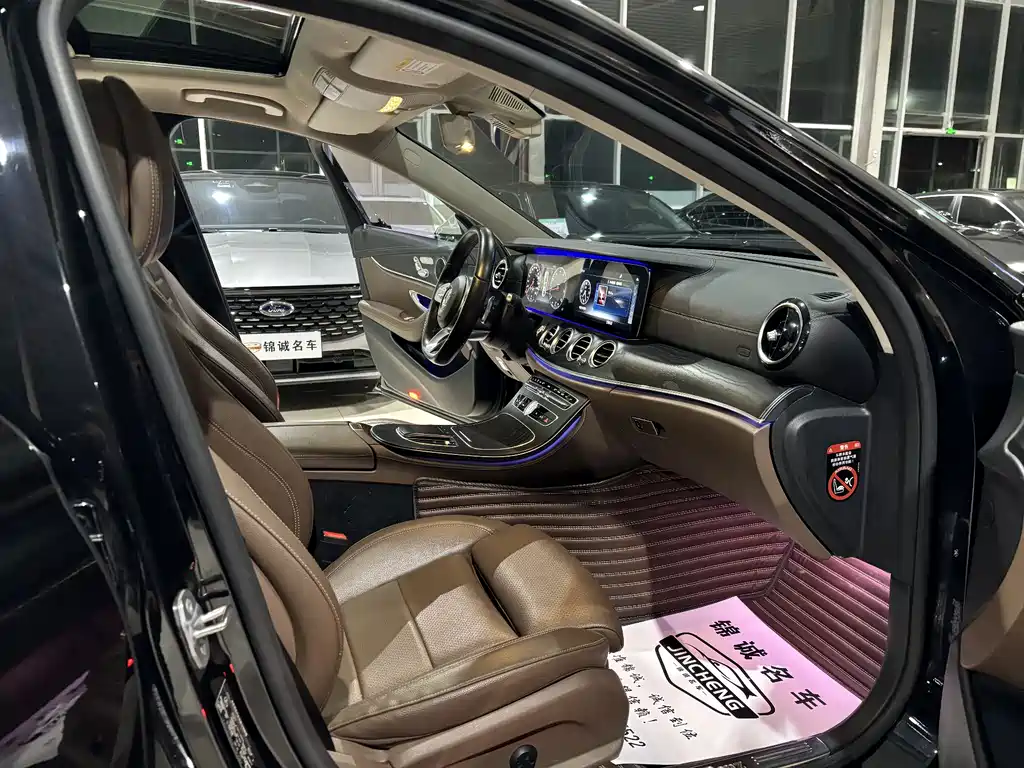 Mercedes-Benz E-Class 2019 — фото 11