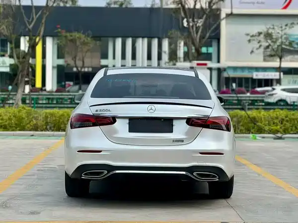 Mercedes-Benz E-Class 2023
