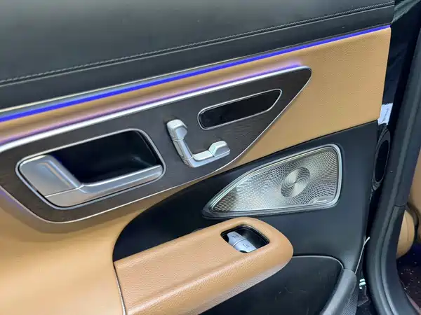 Mercedes-Benz E-Class 2024