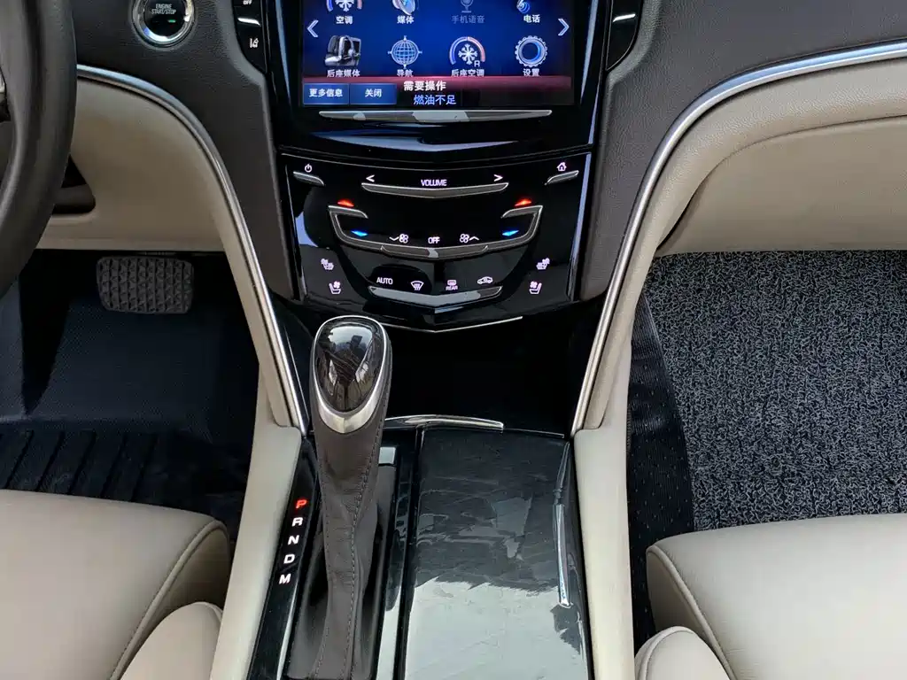 Cadillac XTS 2014 — фото 12