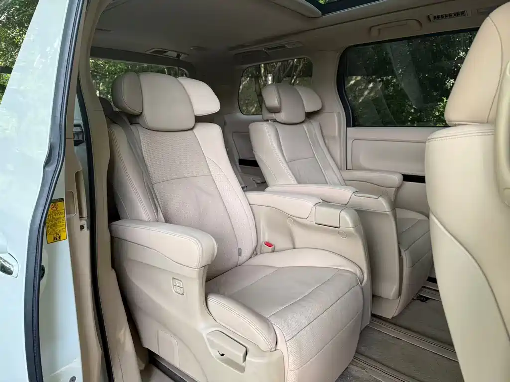 Toyota Alphard 2013 — фото 7
