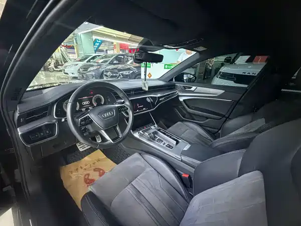 Audi A6L 2021