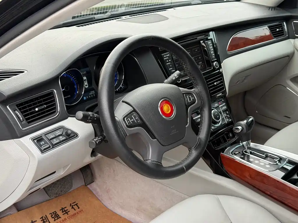 Hongqi H7 2015 — фото 6