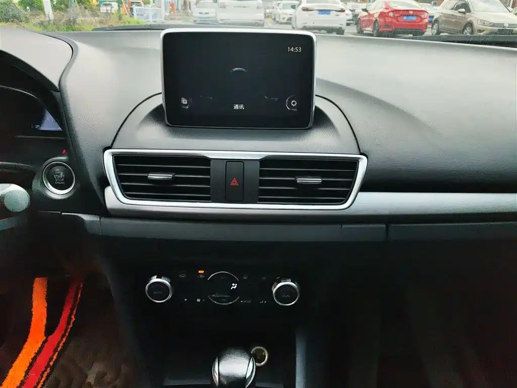 Mazda 3 Axela 2015 — фото 13