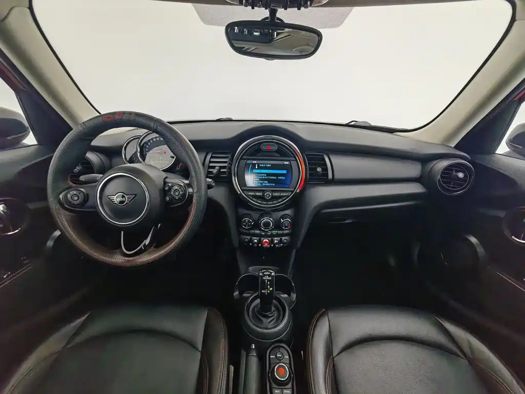MINI MINI 2019
