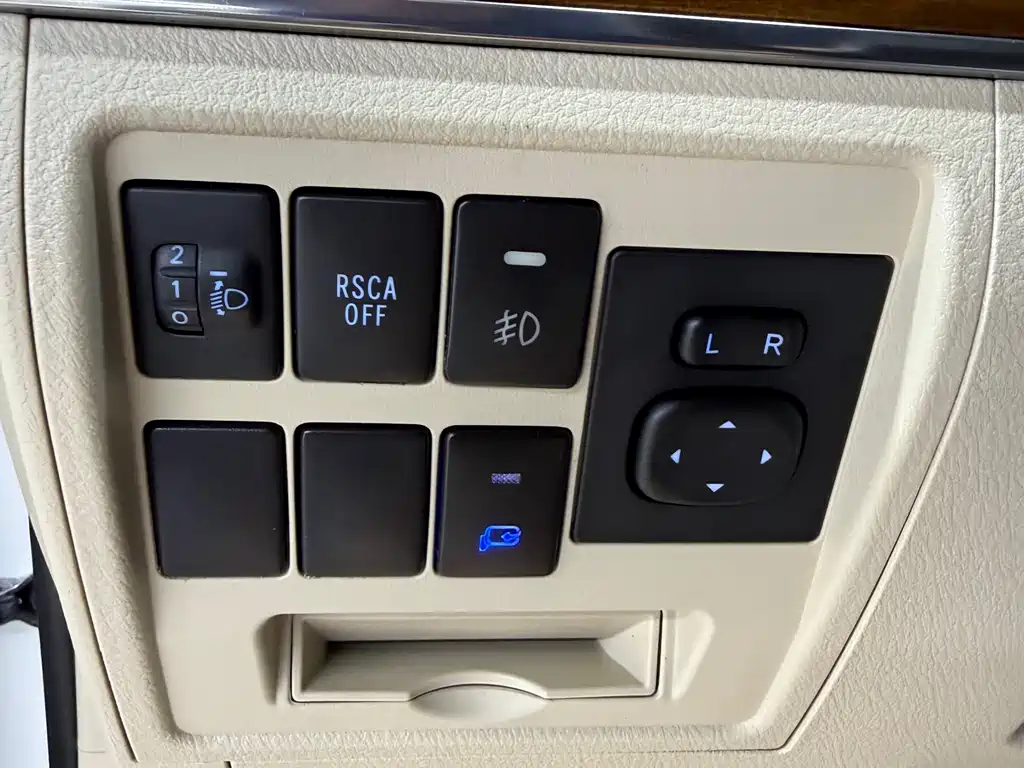 Toyota Land Cruiser 2019 — фото 25