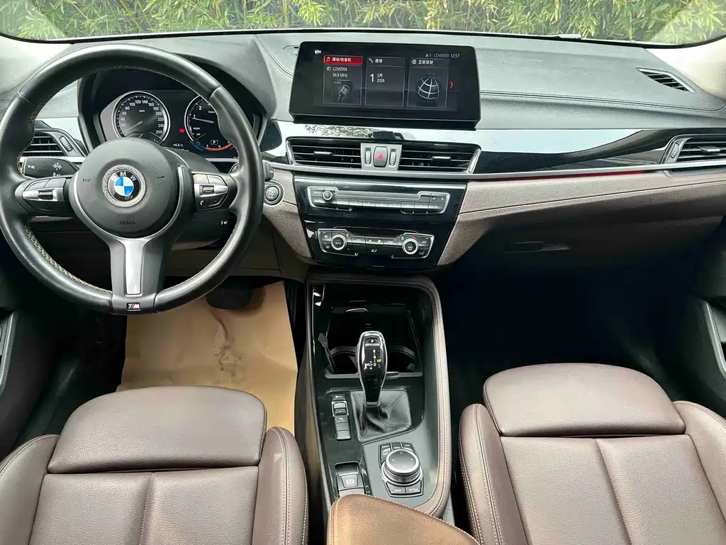 BMW X2 2023 — фото 10