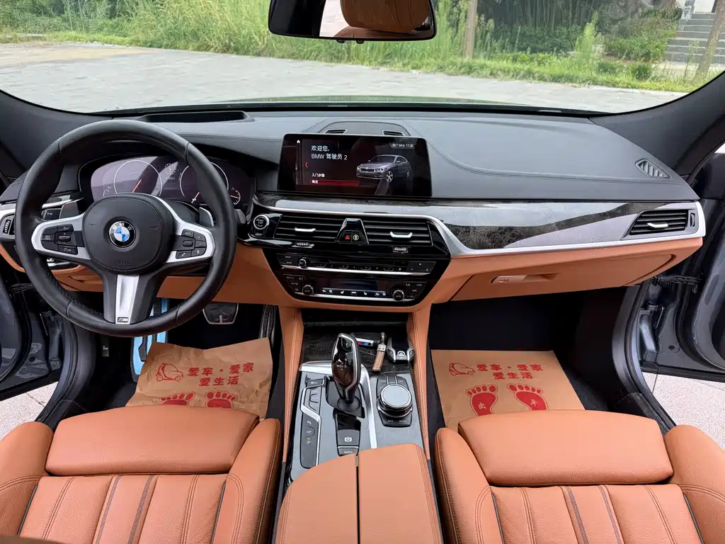 BMW 6 Series GT 2018 — фото 14