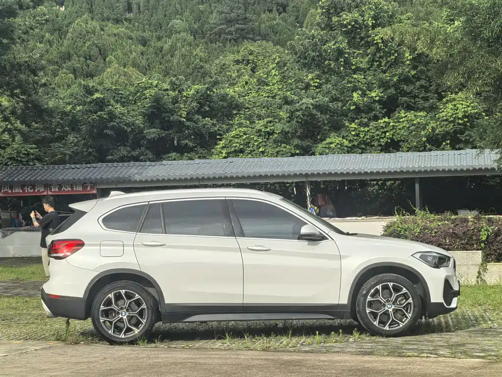 BMW X1 2022 — фото 10