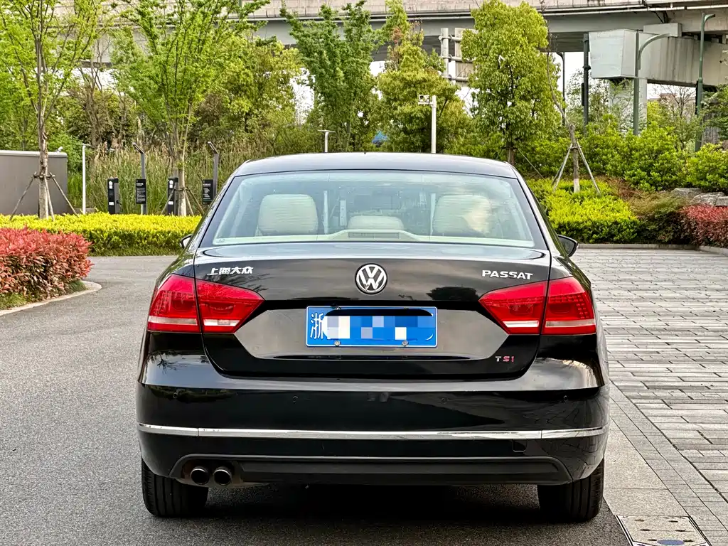 Volkswagen Passat 2013 — фото 5