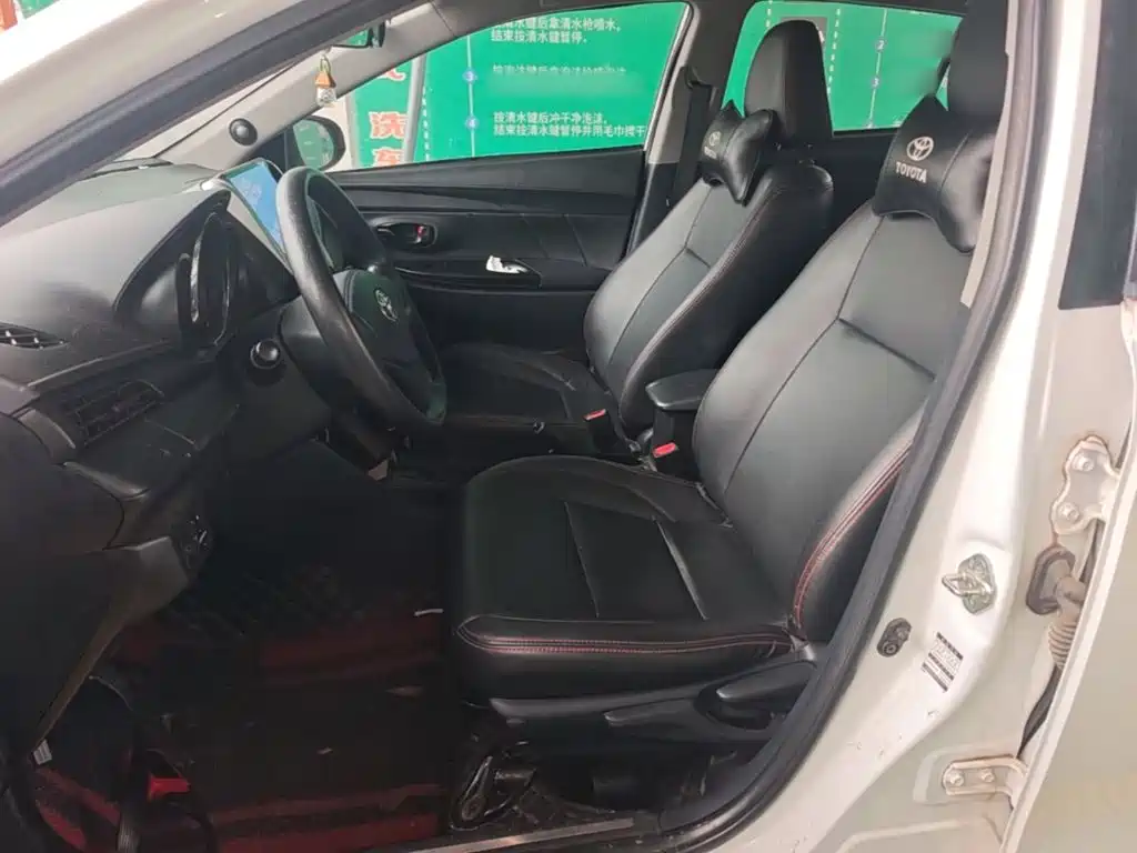 Toyota Yaris L 2020 — фото 15