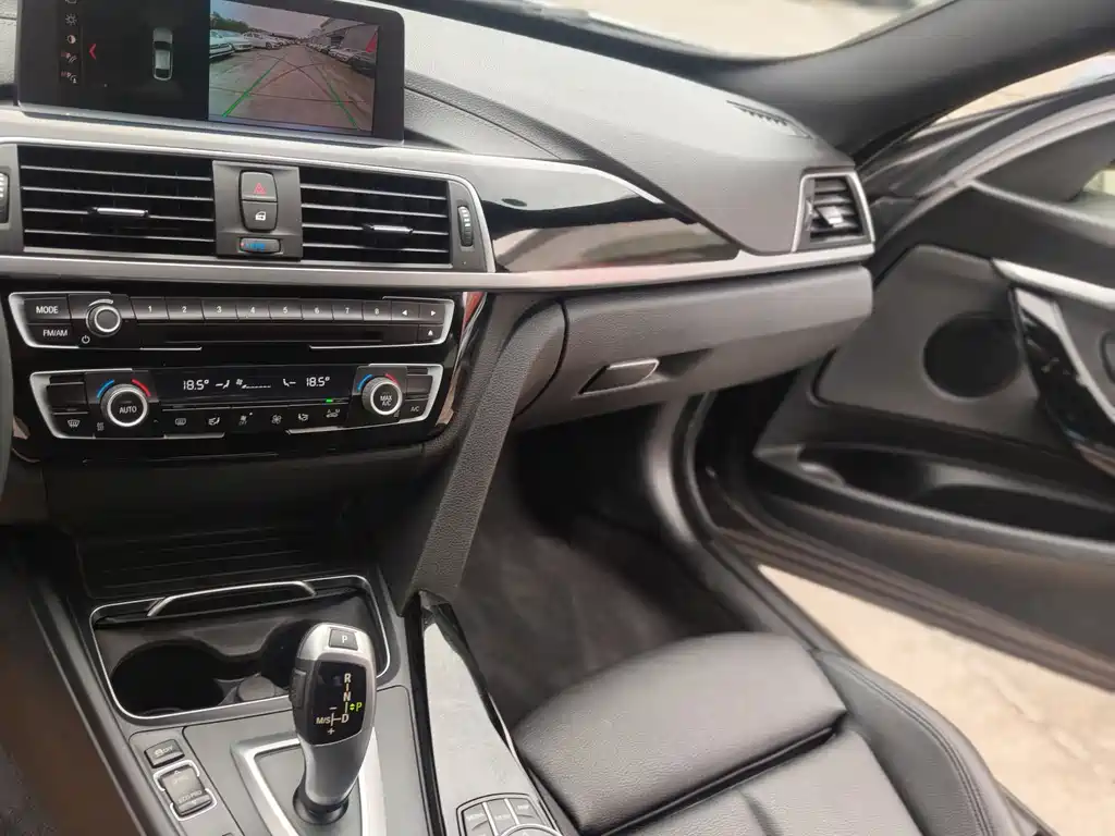 BMW 3 Series GT 2020 — фото 15