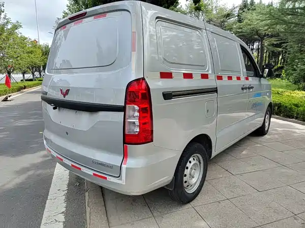 Wuling Hongguang V 2023