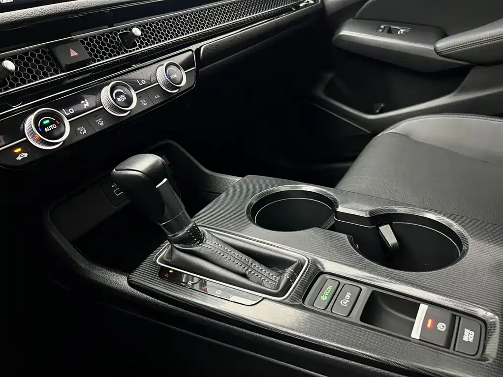 Honda Civic 2023 — фото 19