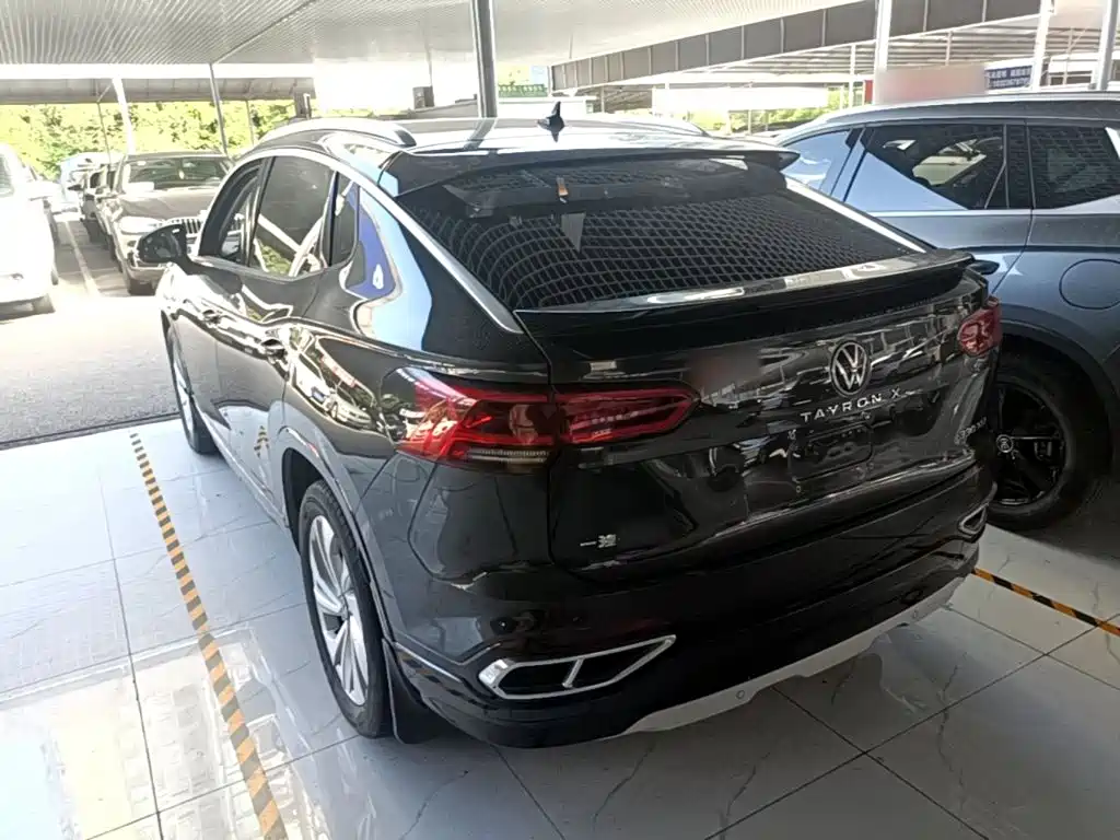 Volkswagen X 2022