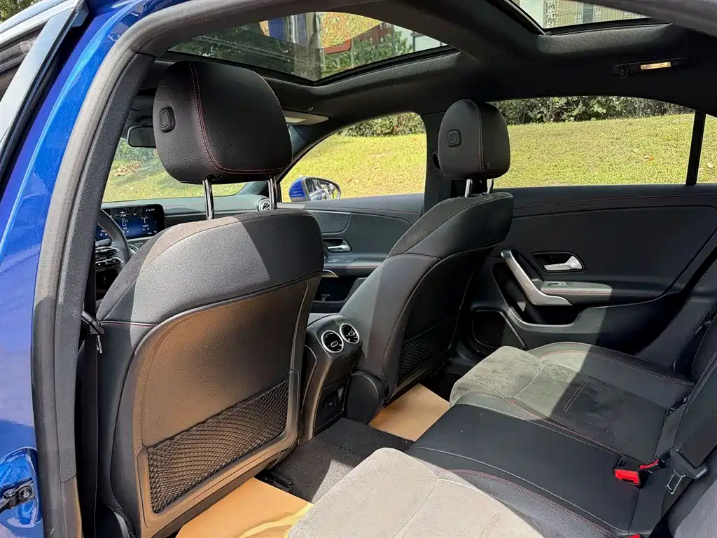 Mercedes-Benz A-Class 2023 — фото 9