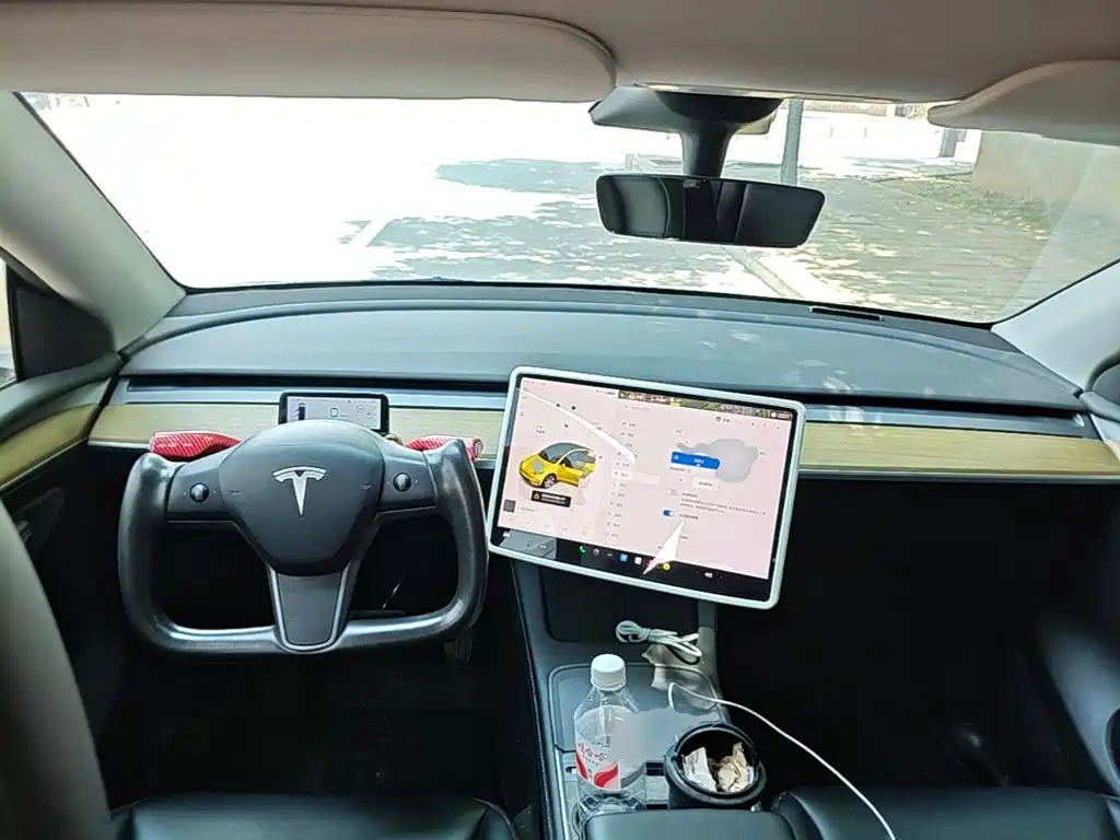 Tesla Model Y 2023 — фото 10