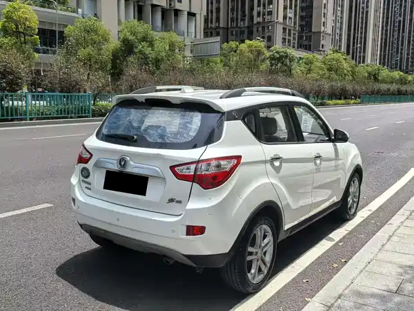 Changan CS35 2015