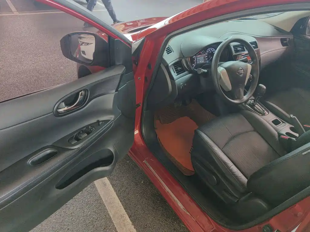 Nissan Tiida 2015 — фото 16
