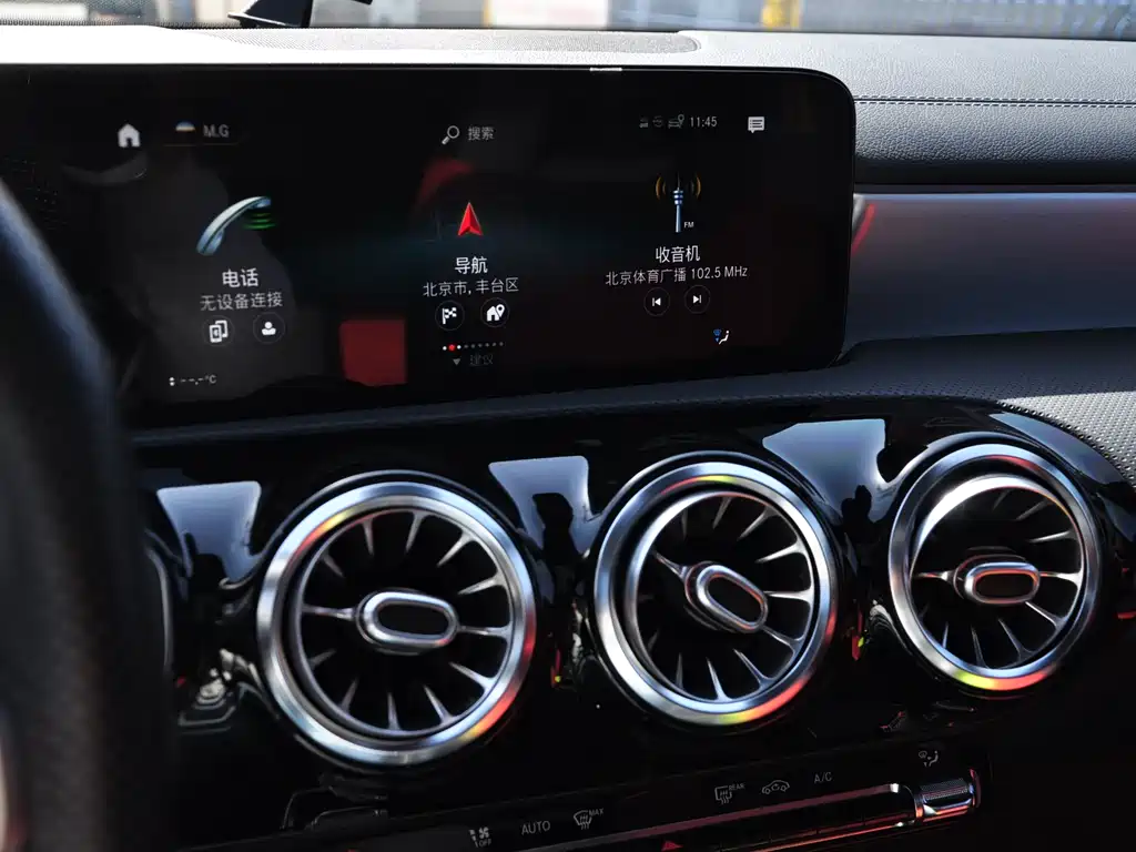 Mercedes-Benz A-Class AMG 2021 — фото 14