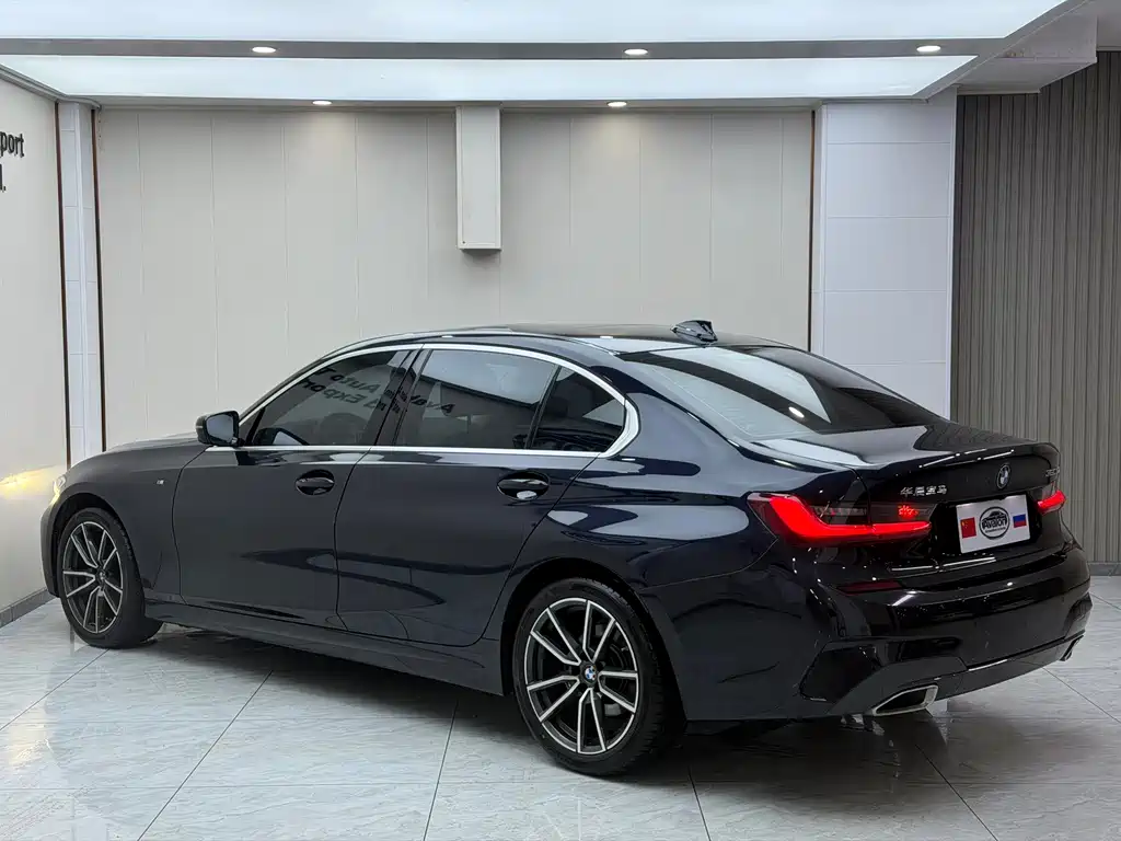 BMW 3 Series 2022