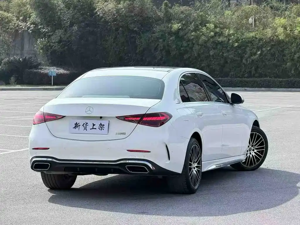Mercedes-Benz C-Class 2023 — фото 9
