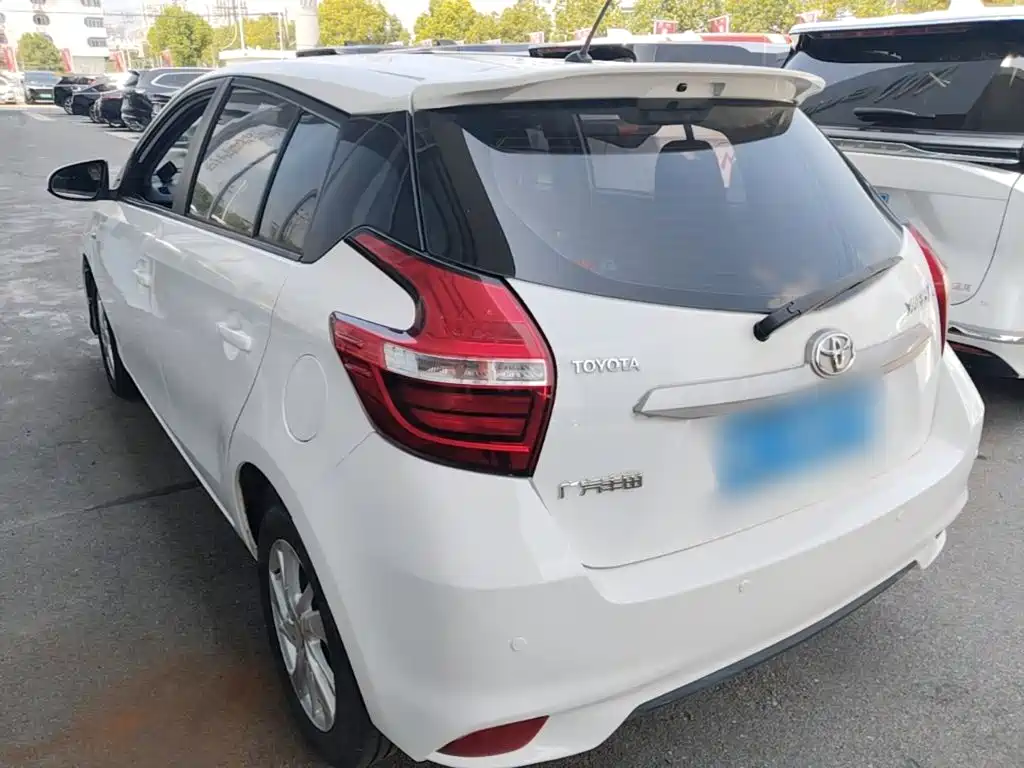 Toyota Yaris L 2017