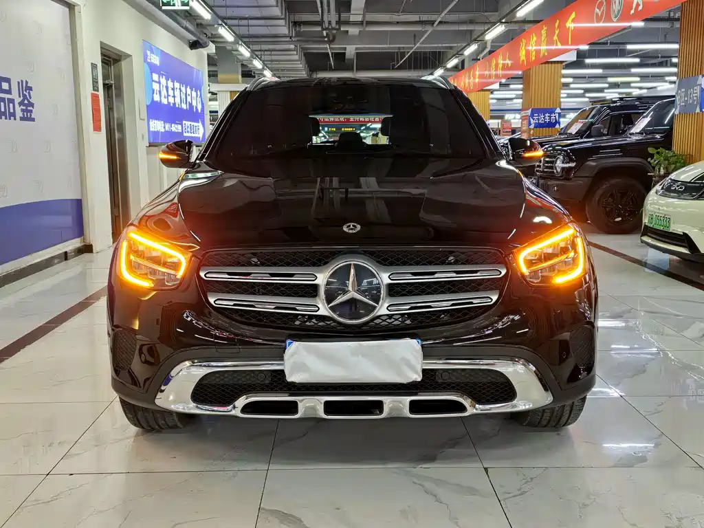 Mercedes-Benz GLC 2022 — фото 1