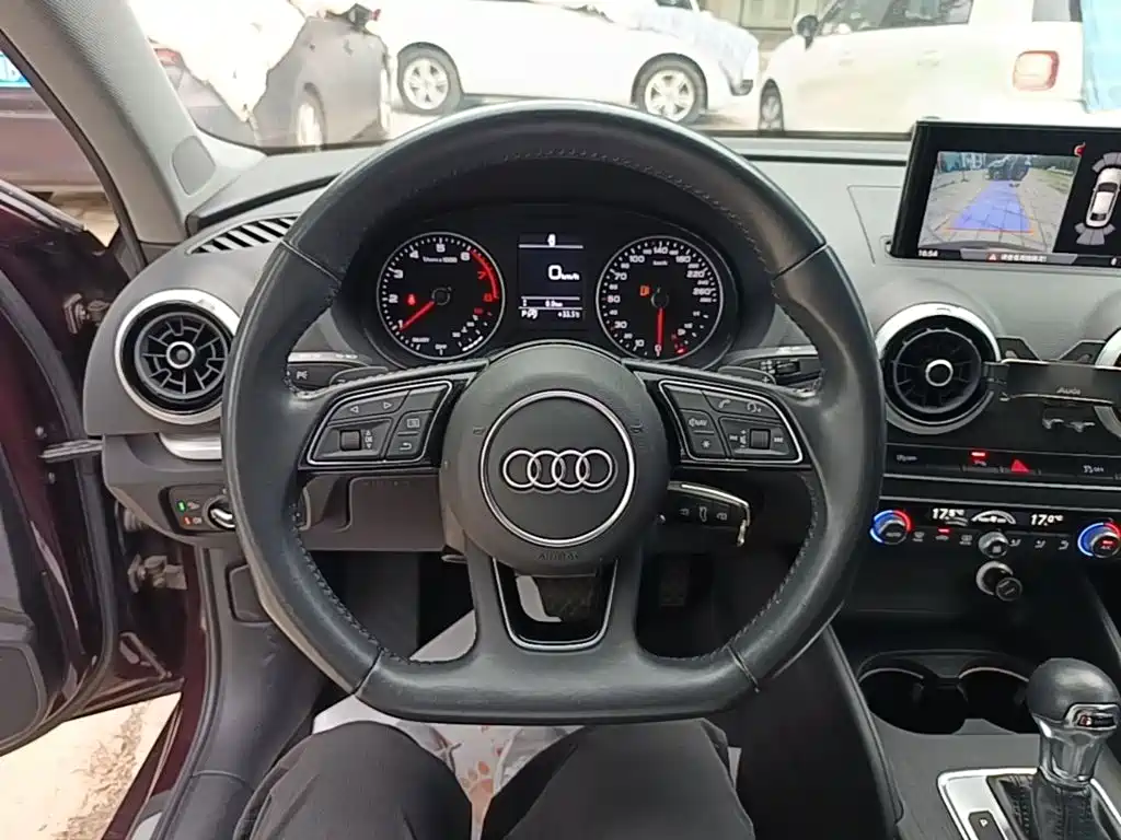 Audi A3 2019 — фото 11