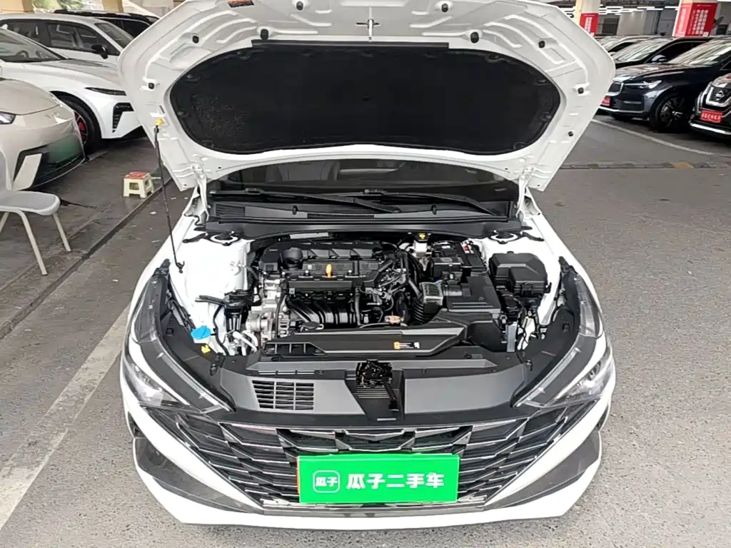 Hyundai Elantra 2022 — фото 20