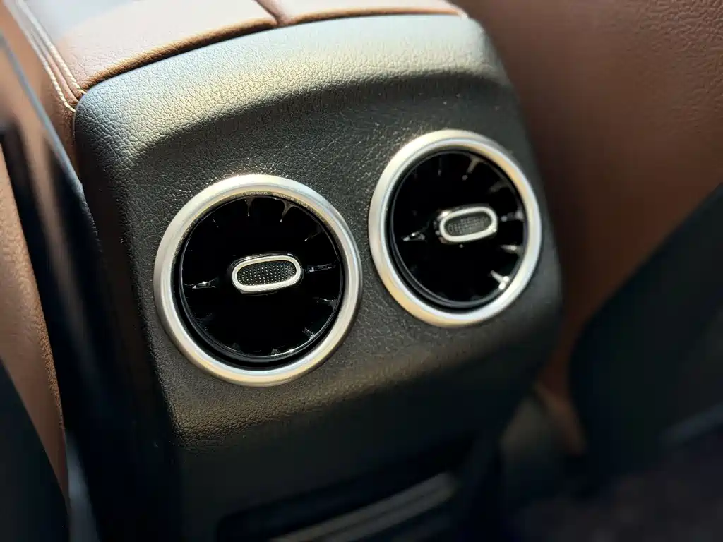 Mercedes-Benz GLB 2021 — фото 13