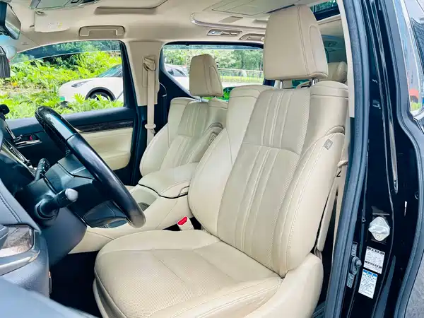 Toyota Alphard 2022