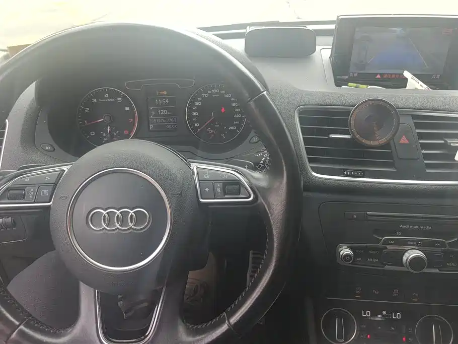 Audi Q3 2016 — фото 13