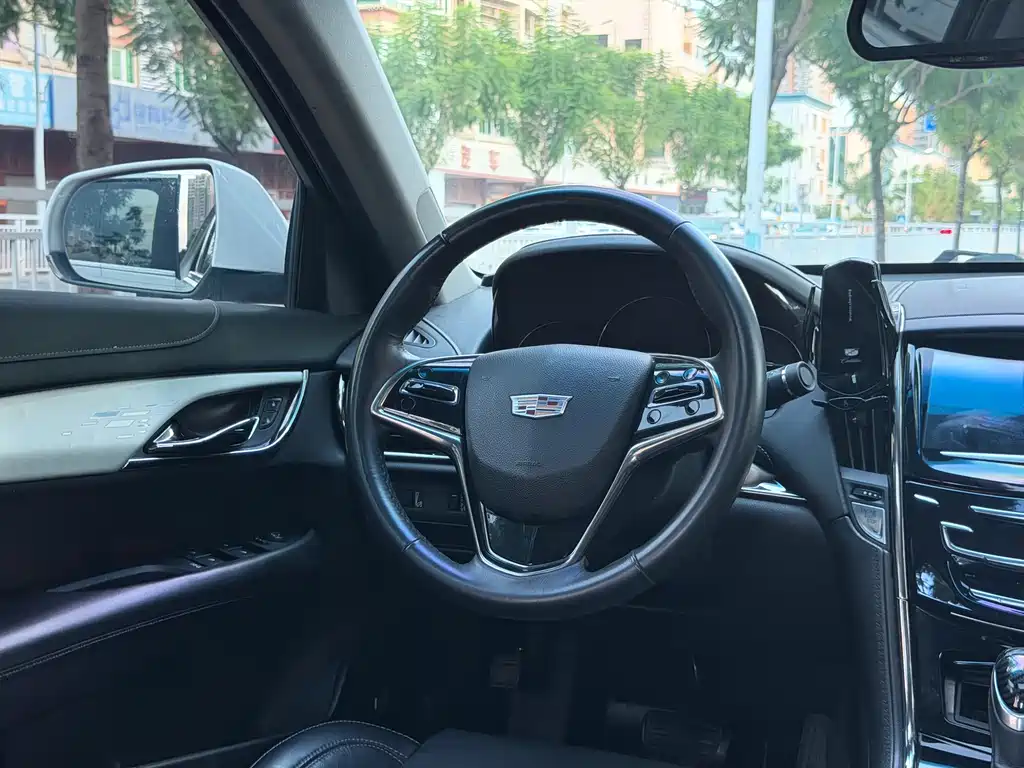Cadillac ATS-L 2017 — фото 14