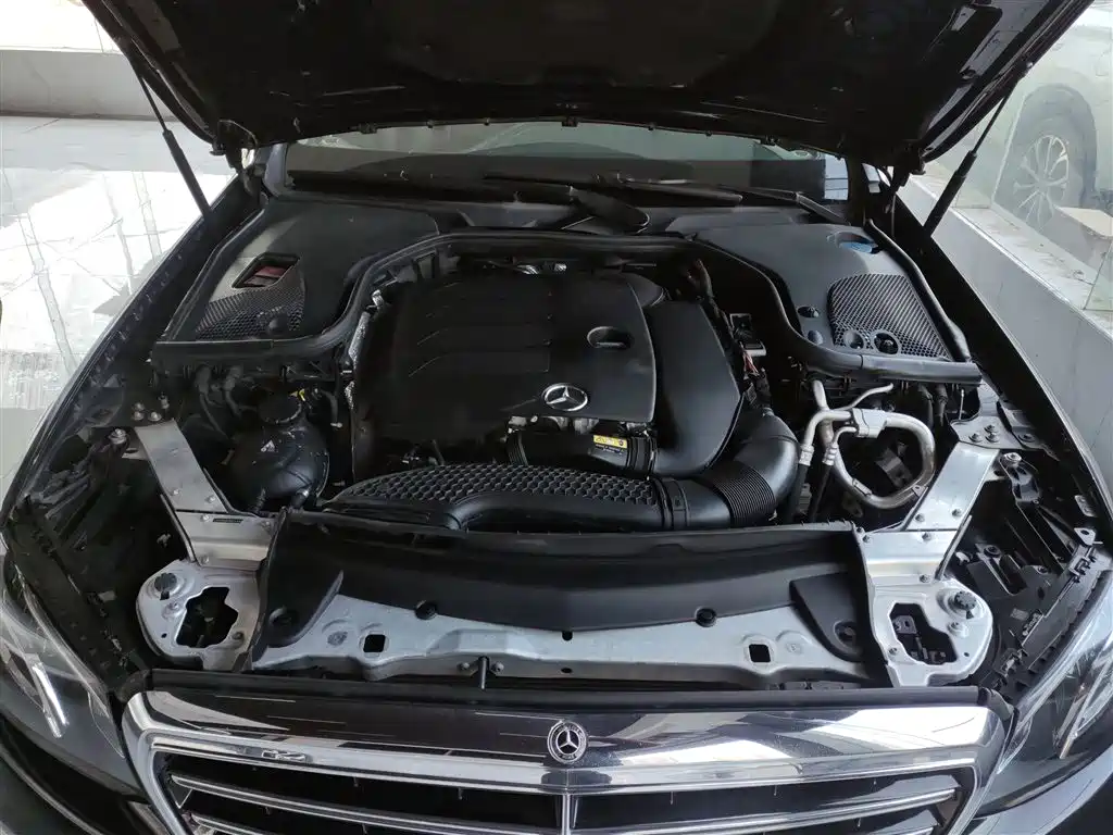 Mercedes-Benz E-Class 2020 — фото 20