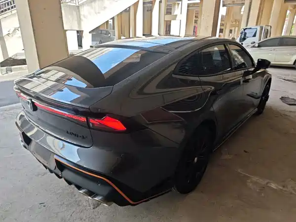 Changan UNI-V 2022