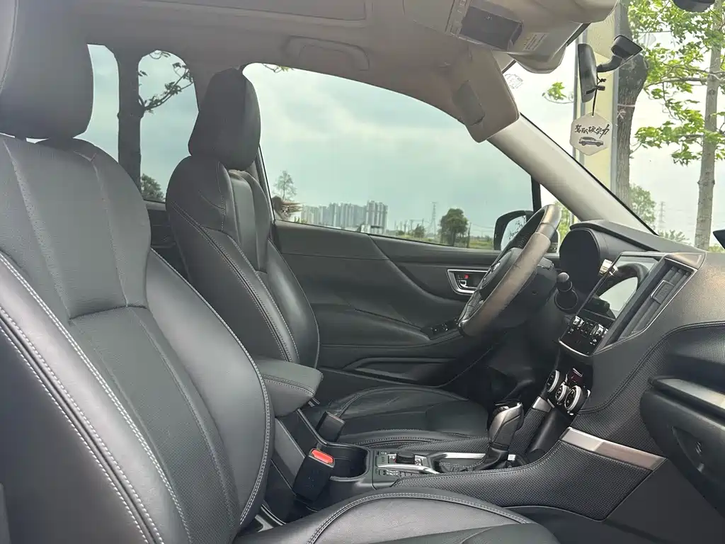 Subaru Forester 2021 — фото 13