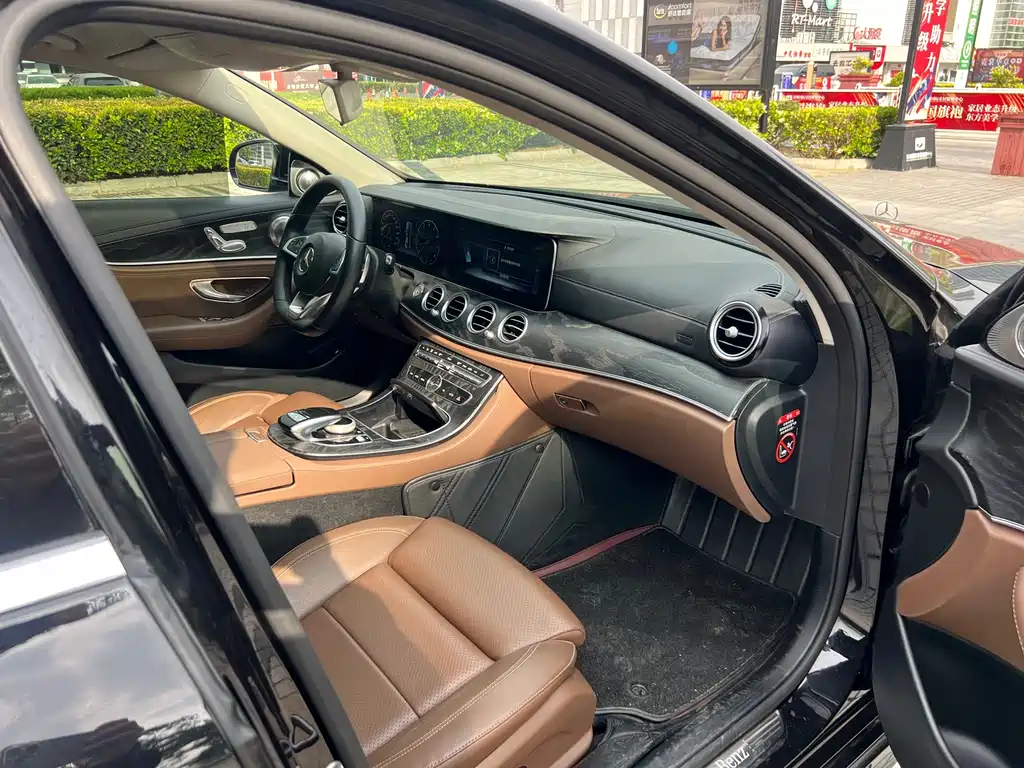 Mercedes-Benz E-Class 2018 — фото 10