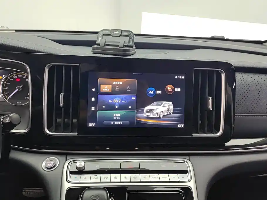 GAC Trumpchi M8 2022 — фото 13