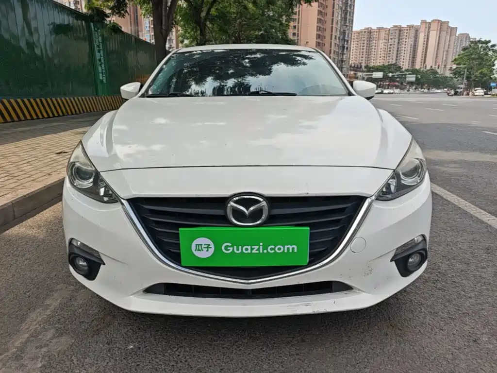 Mazda 3 Axela 2015