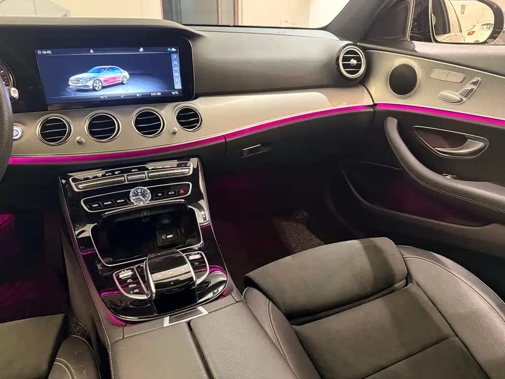 Mercedes-Benz E-Class 2018 — фото 9