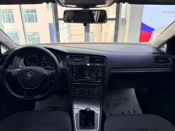 Volkswagen Golf 2016